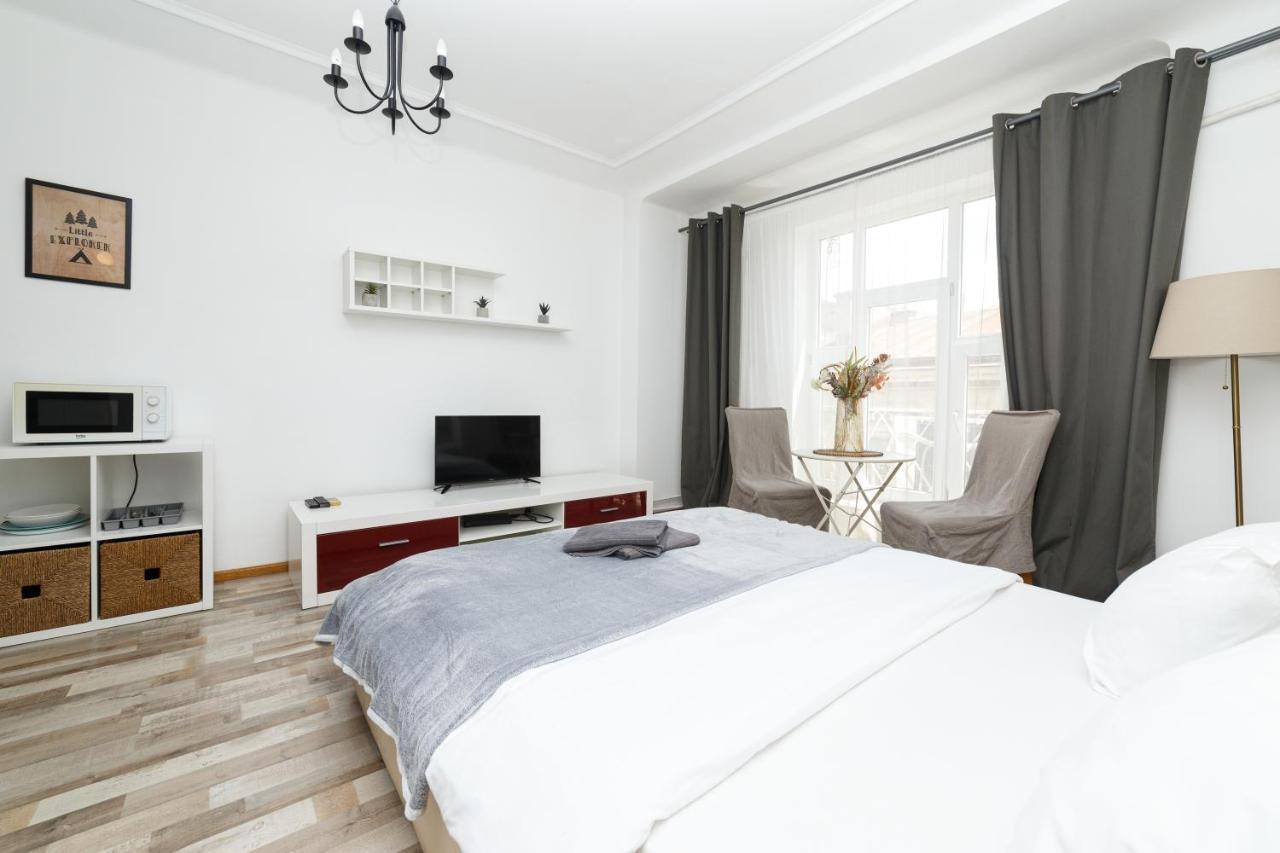 Color Apartments Street Blanari 12 Букурещ Екстериор снимка