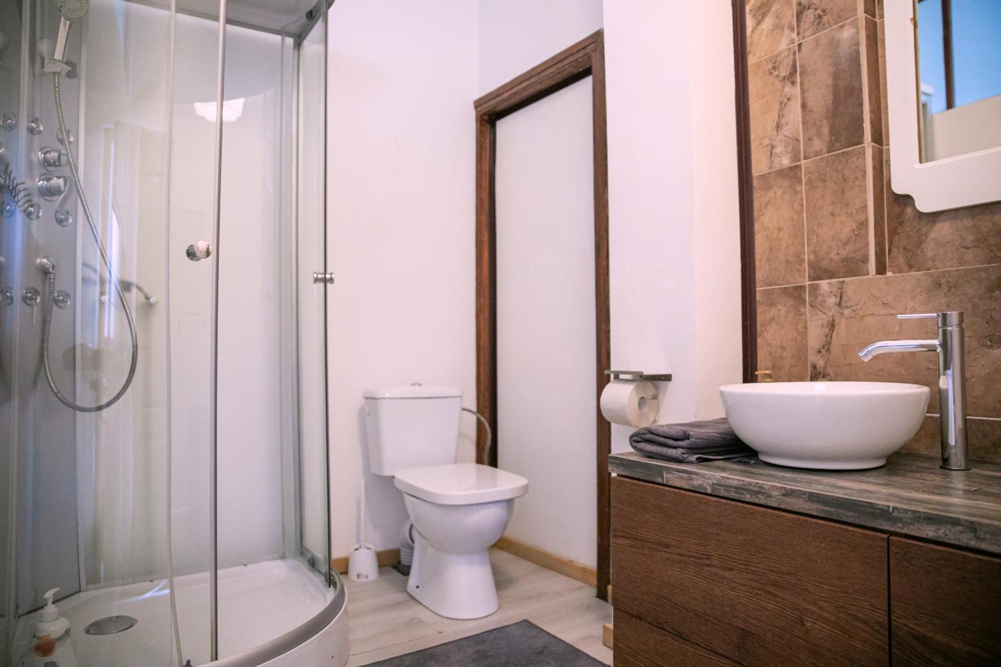 Color Apartments Street Blanari 12 Букурещ Екстериор снимка