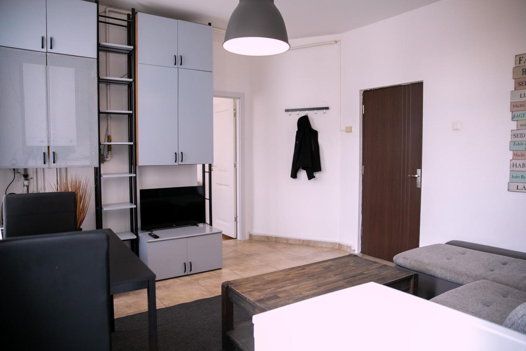 Color Apartments Street Blanari 12 Букурещ Екстериор снимка