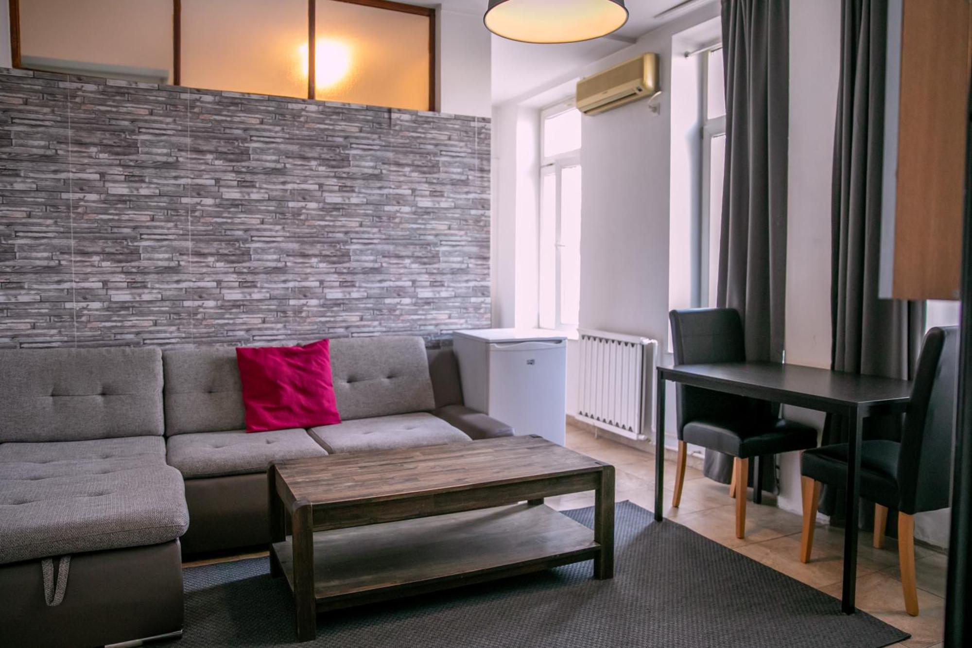 Color Apartments Street Blanari 12 Букурещ Екстериор снимка