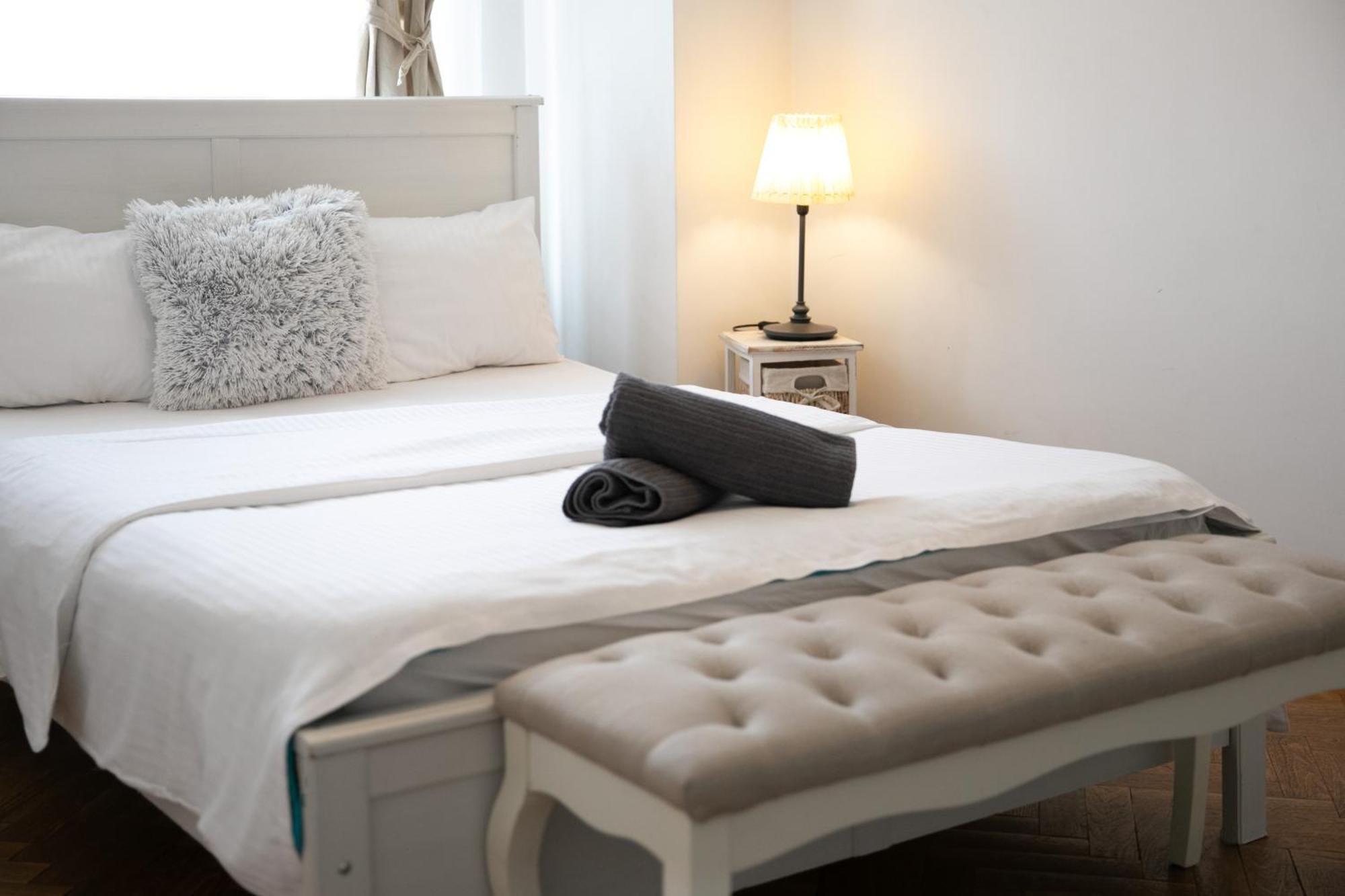Color Apartments Street Blanari 12 Букурещ Екстериор снимка