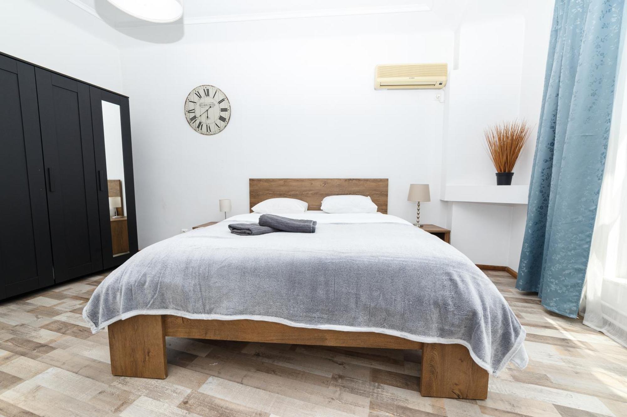 Color Apartments Street Blanari 12 Букурещ Екстериор снимка